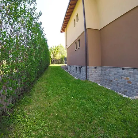 Guest Lencho Apartment *