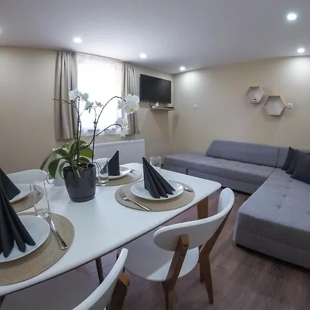 Apartman Guest Lencho